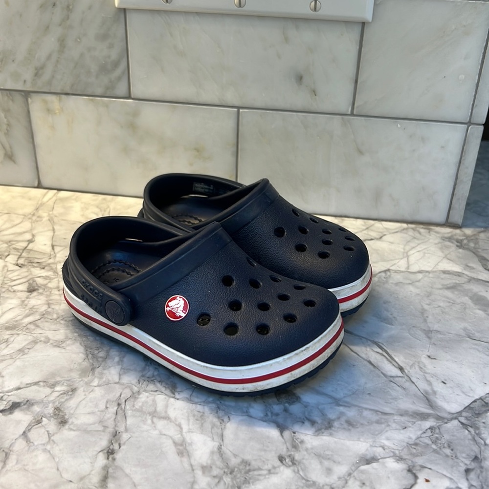 CROCs toddler boy size 7